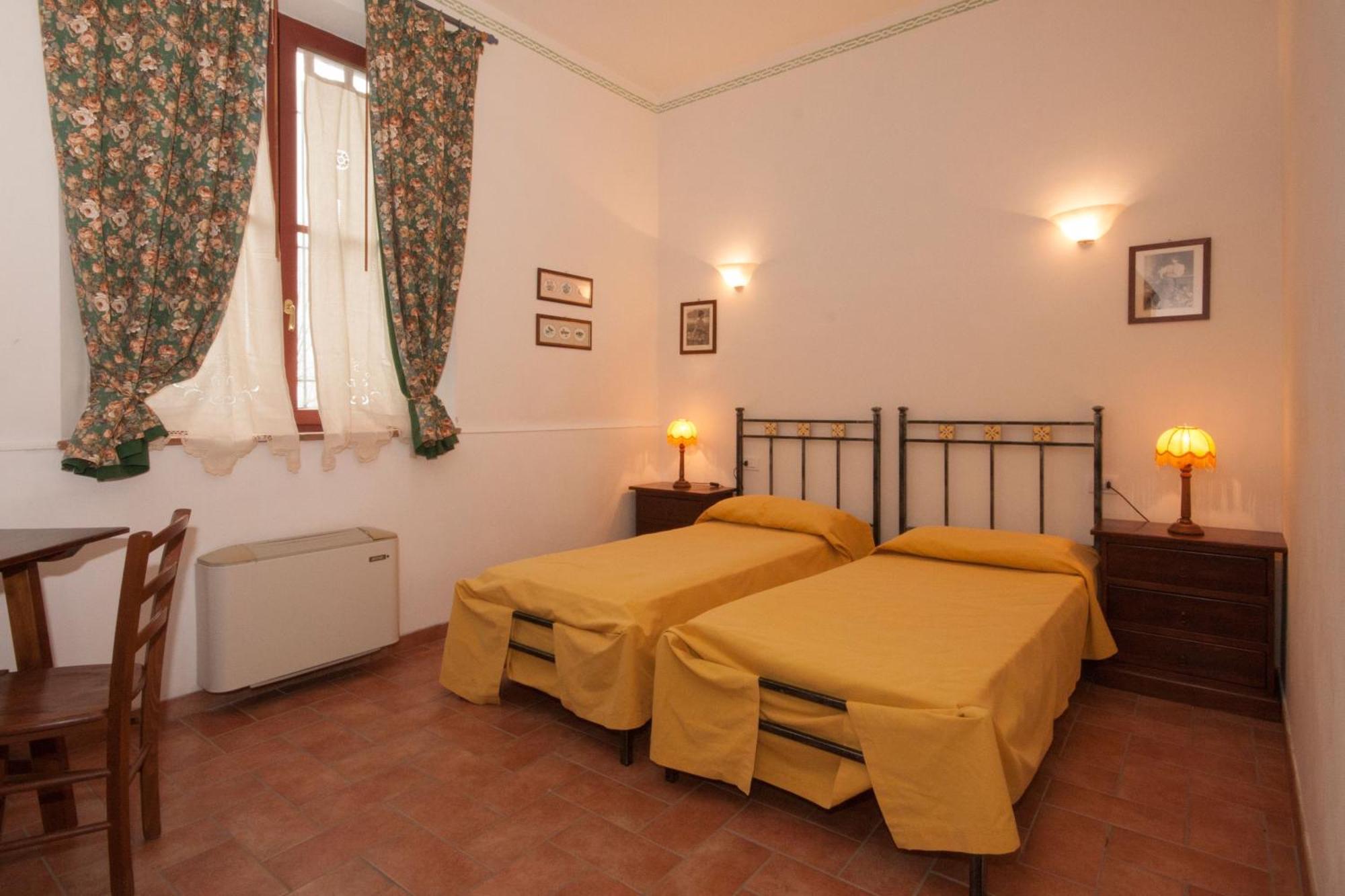 Casavacanze Vesta Isola d'Arbia Δωμάτιο φωτογραφία